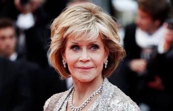 Jane Fonda: She's battling cancer again
