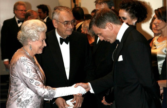Queen Elizabeth II: James Bond remembers a special...