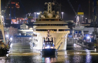 "Dead Ship": Fixed oligarch yacht "Dilbar"...