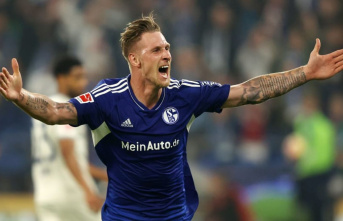 Polter scores to make it 3-1: Reactions to Schalke's...