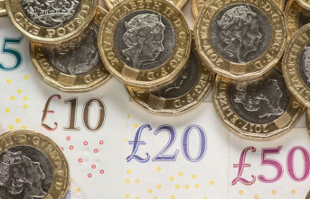 Currency: British pound falls to record low