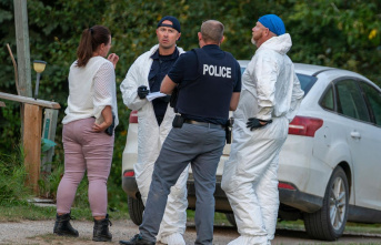 Saskatchewan province: At least 10 dead in knife attacks...
