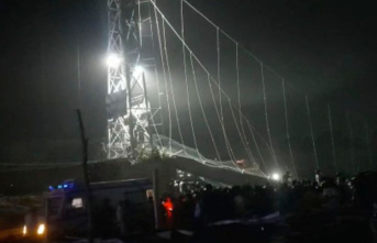 Accidents: Media: At least 68 dead in bridge collapse...