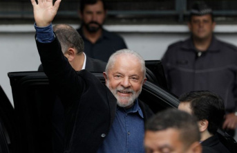 Latin America: Lula wins first round of presidential...
