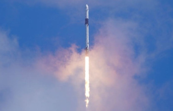 Space flight: American-Russian-Japanese crew launched...