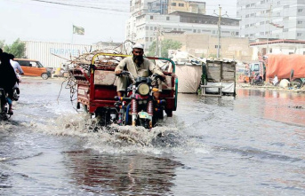 Storm disaster: Pakistan: Flood aid is far from enough
