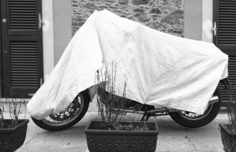 Rain and cold: motorcycle cover for two-wheelers:...