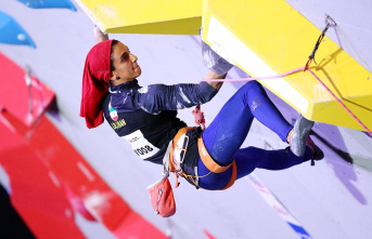 Breach of morals: Iranian sport climber competes in...