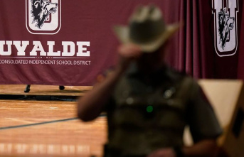 Uvalde: Another police chief fired after Texas school...