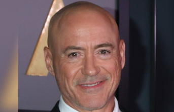 Robert Downey Jr.: Hollywood star with a bald head...