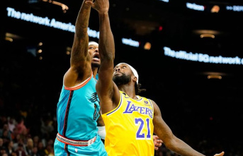 Basketball: Davis Gala is not enough: Lakers lose...