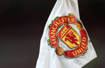 Man United confirm Glazer family considering sale