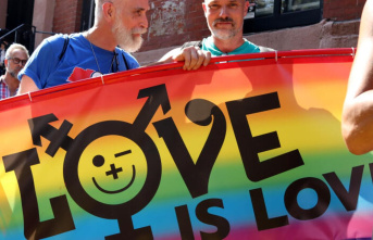 Bipartisan majority: "Love is love": Senate...