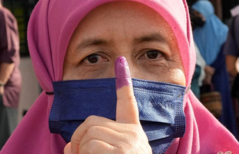 Southeast Asia: Parliamentary elections in Malaysia...