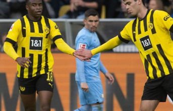 Borussia Dortmund: Moukoko youngest league goalscorer...