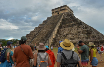 Mexico: Tourist climbs Mayan pyramid – and is attacked...