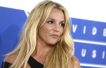 Britney Spears: Pop star posts wedding photos - and...