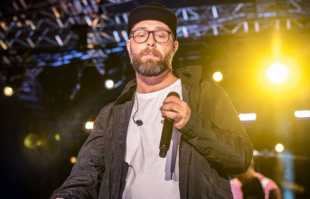 Mark Forster: Pop star postpones tour to the year...