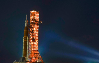 Space: Test start for NASA moon mission postponed...