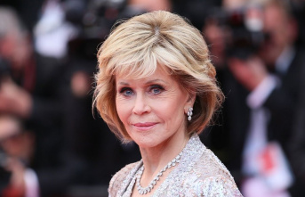 Jane Fonda: Actress encourages youth