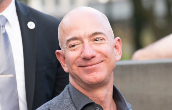 Jeff Bezos: He wants to donate most of his fortune