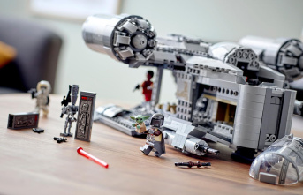 Star Wars: The Mandalorian meets Lego: The Series...