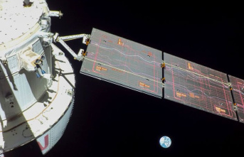 Space Travel: "Artemis" moon mission: "Orion"...