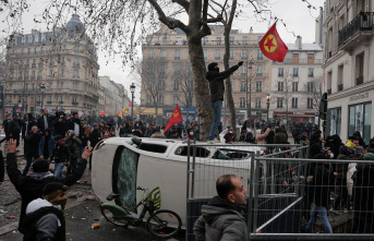 Paris: More riots after deadly attack on Kurds