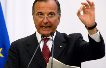 People: Italy's ex-foreign minister Franco Frattini...