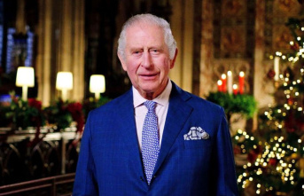 Royals: Charles sets his own accents at Christmas