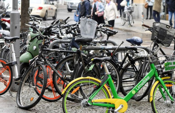 Fact Check: Free Bikes in Parking Lots: Is This New?