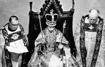 Monarchy: Edwardian crown used for coronation of Charles...