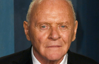 Emotional video message: Anthony Hopkins almost drank...
