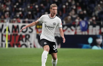 Eintracht binds home-grown Elias Baum in the long...