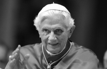 Pope Benedict XVI: The Life of the Pope Emeritus