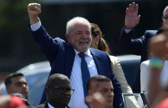 Celebration in Brasília: Lula officially sworn in...