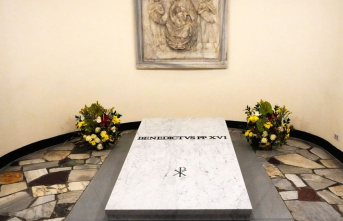 St. Peter's Basilica: Tomb of Pope Benedict XVI....