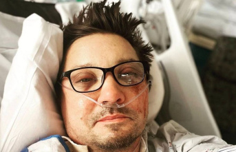 Update from Jeremy Renner: This is how he fights his...