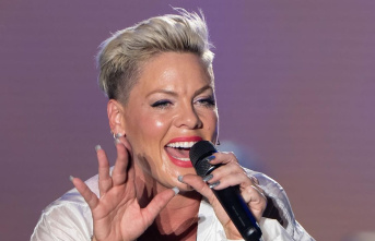 Ahead of world tour: Singer Pink gained 36 pounds...