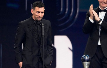 Awards: FIFA names Messi World Player - Real "boycott"...