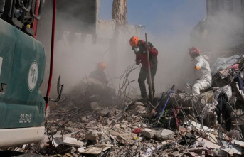 Disaster: More than 42,000 earthquake deaths - Turkish...