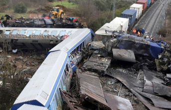 Accidents: Bewildered after a serious train accident...