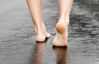 Several risks: "I'm scared": Why a podiatrist urgently advises against going barefoot