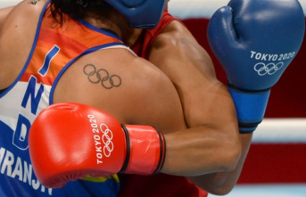 Sports policy: fight for Olympic boxing: world association...