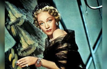 Marlene Dietrich: Her bracelet fetches 4.5 million...