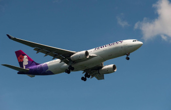 Honolulu to Sydney flight: Sudden turbulence on Hawaiian...