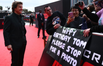 Tom Cruise: Birthday party at the Sydney premiere