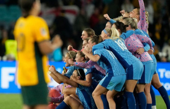 Women's football: England bursts the Matilda's...