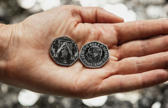 UK: New 50p coin featuring Charles commemorates coronation