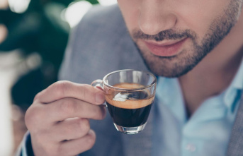 Italy: Café offers espresso at a ridiculous price...
